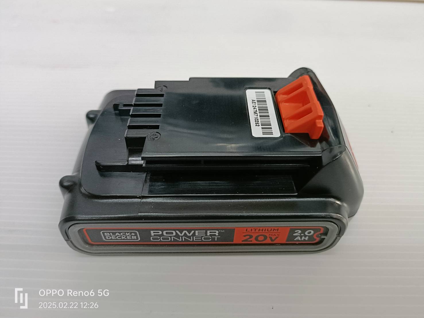 เครื่องดูดฝุ่นมือถือไร้สาย 20V BCHV001D1E-B1 BLACK&DECKER