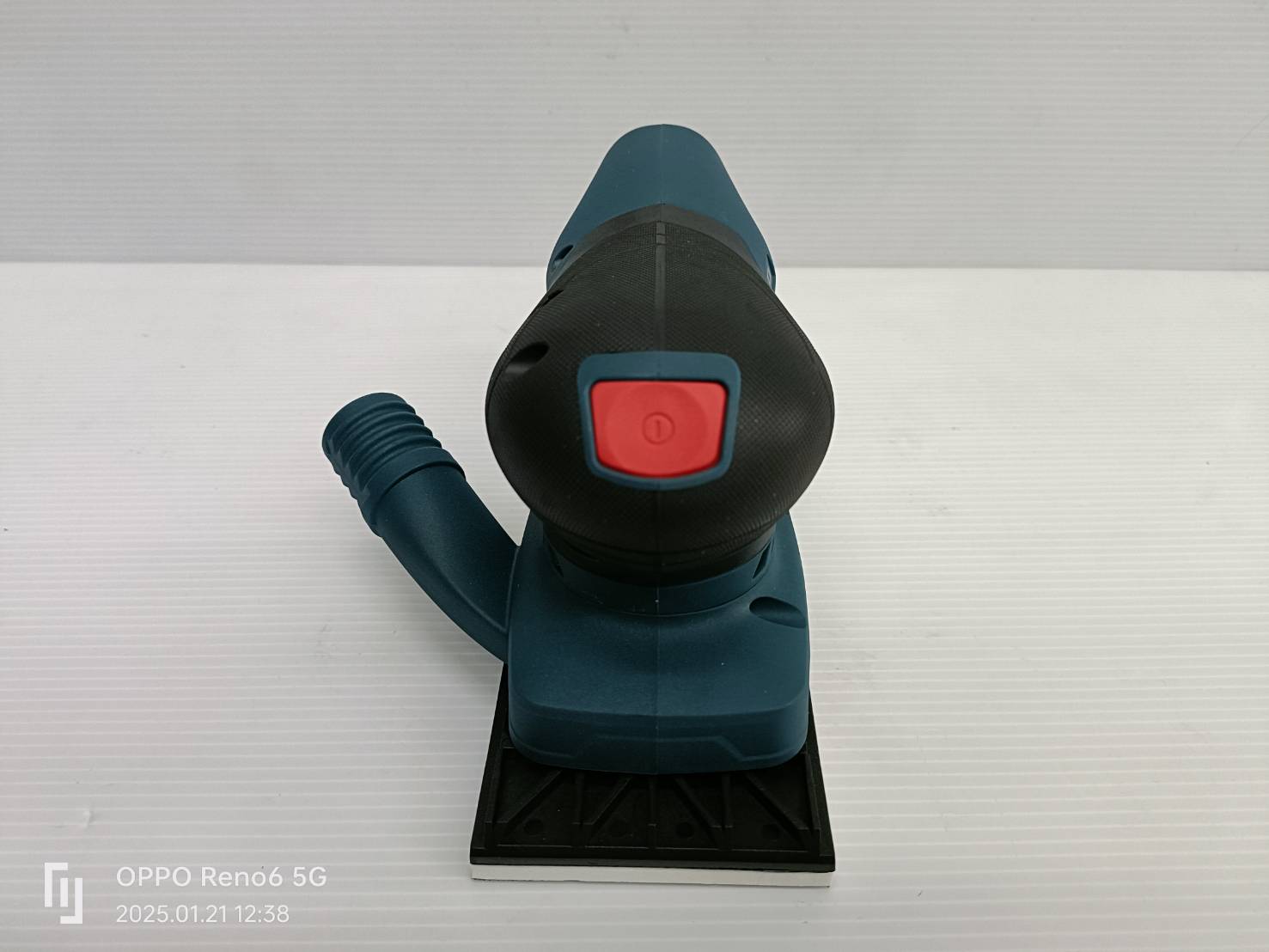 ขัดกระดาษทราย GSS12V-13 BOSCH SOLO 06019L0001