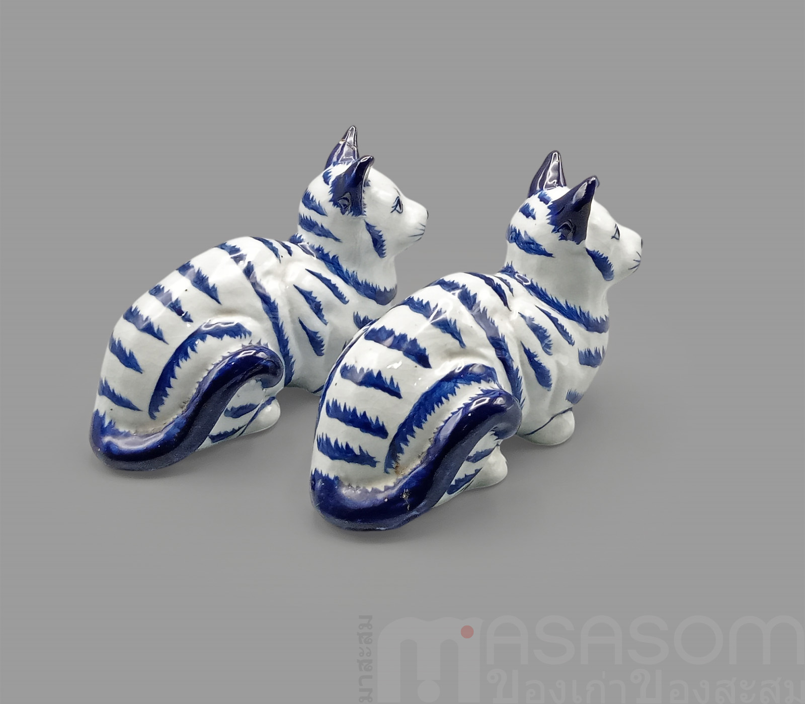 ตุ๊กตารูปแมวเซรามิค