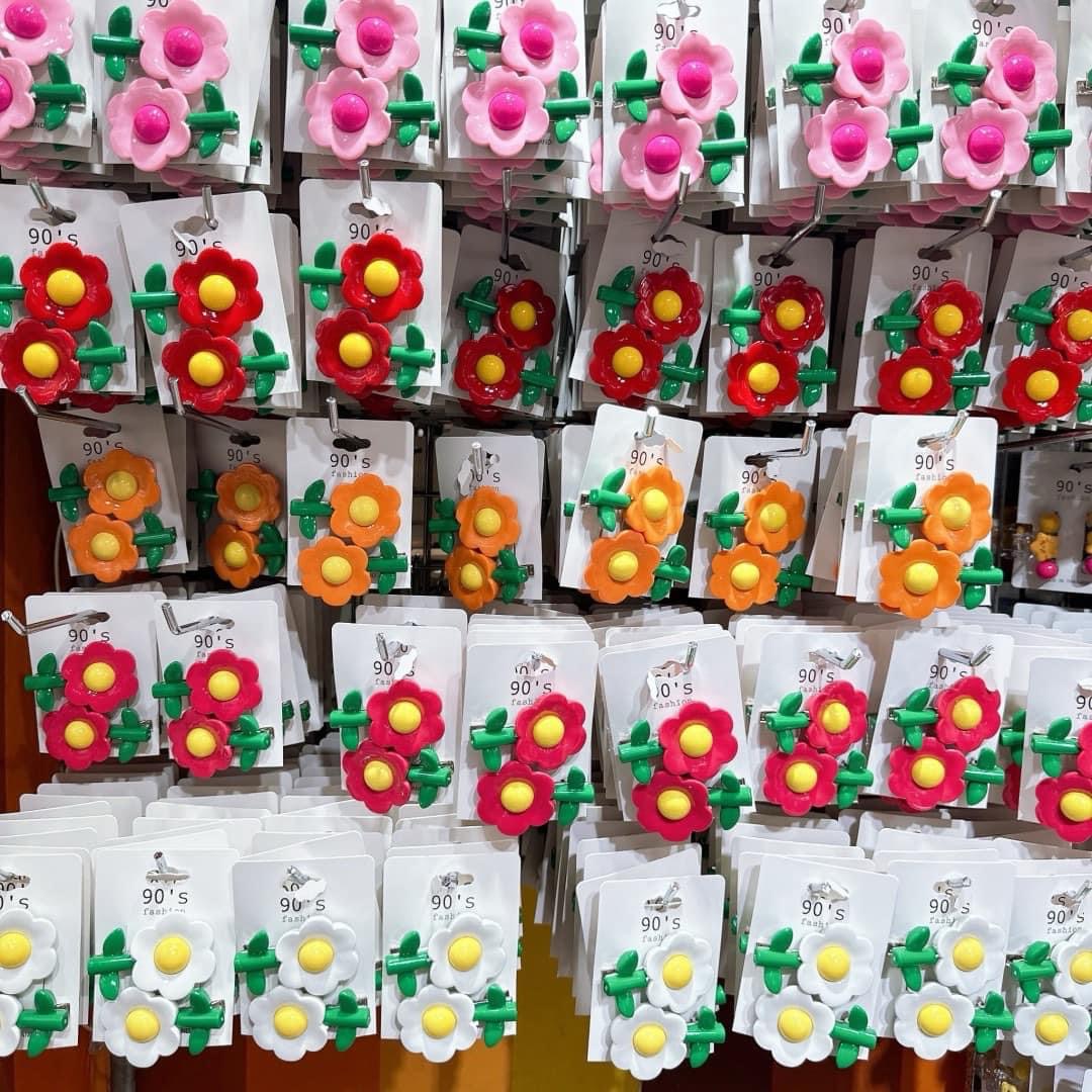(สินค้าพร้อมส่งจากไทย) กิ๊บดอกไม้ติดผมแบบปากเป็ด สีสันสดใส งานตรงปก มีแบบใหม่เข้าตลอด