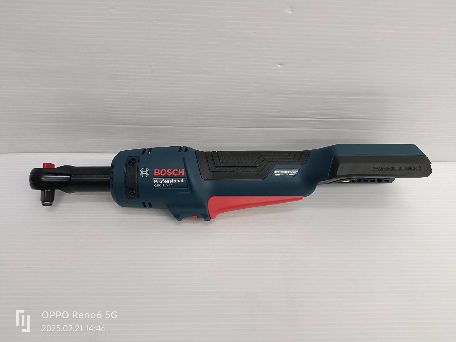 ประแจด้ามฟรี3/8" 18V GRC18V-60 BOSCH 06019N8080