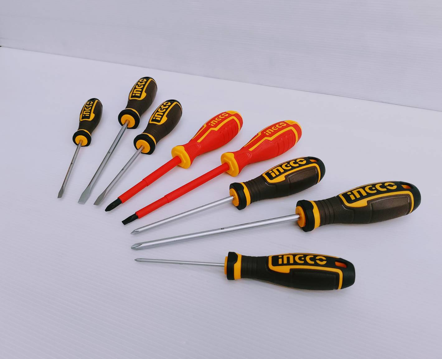 ชุดไขควง 8ชิ้น HKSDS0838 INGCO