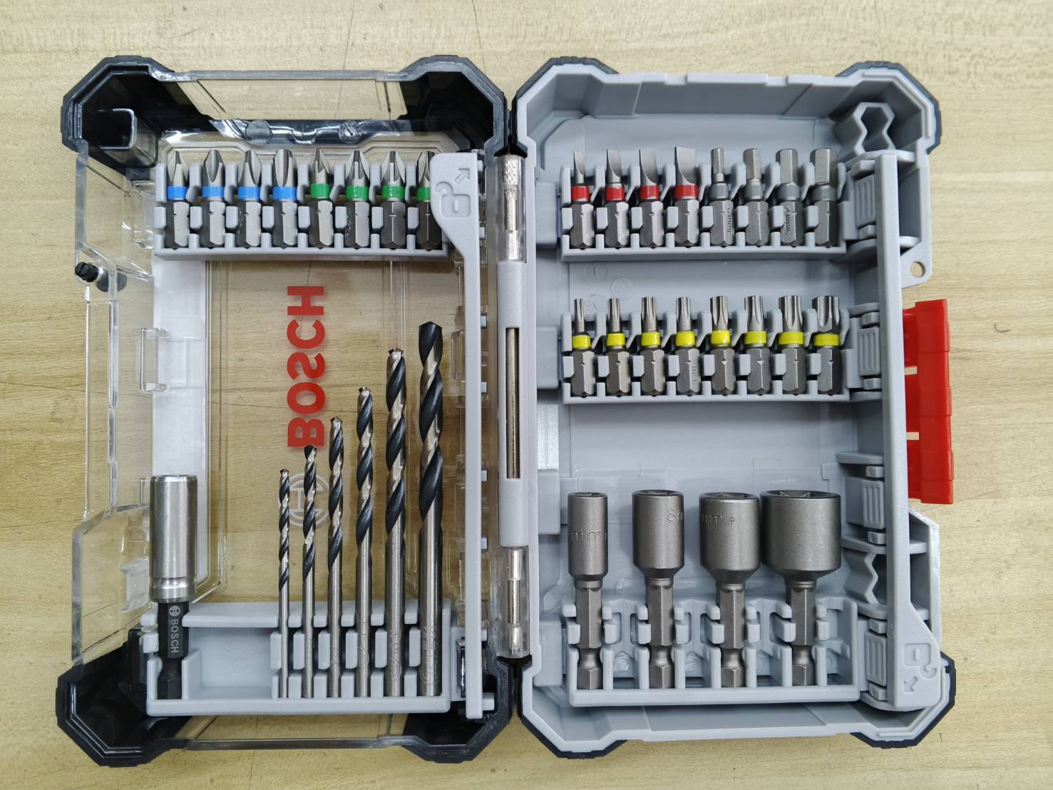 BOSCH รุ่น 2607017729 ชุดเจาะเหล็ก Pick & Click 35 ชิ้น