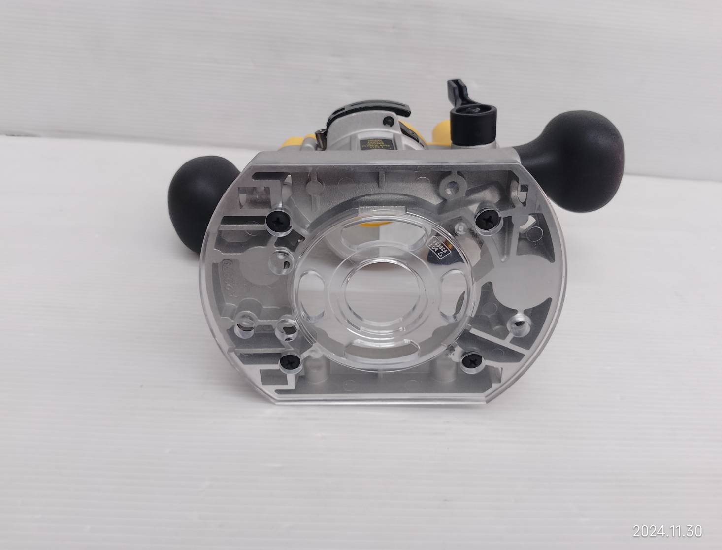 DEWALT แท่นกดเสริมสำหรับทริมเมอร์ DCW600 (เสื้อทริมเมอร์) รุ่น DNP612