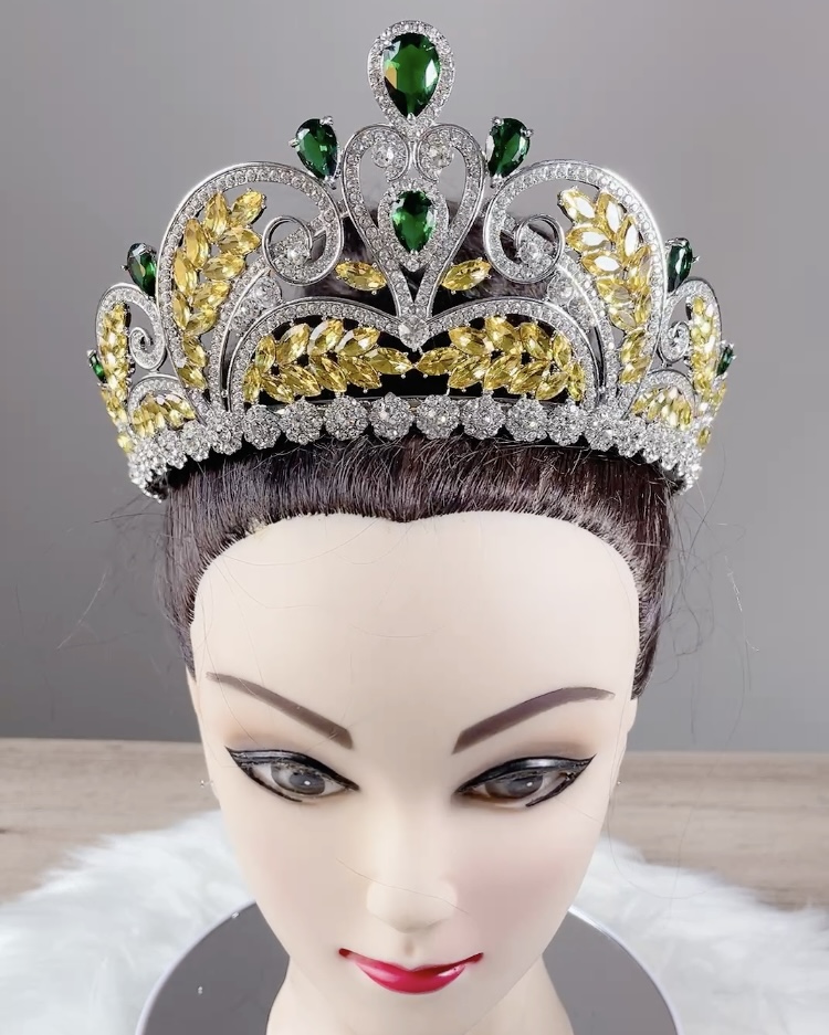 (พร้อมส่ง) มงกุฏ 087 สีเขียว-เหลือง มงกุฎนางงาม มงกุฎเพชร มงกุฎประกวด สินค้าพร้อมส่ง ไม่ต้องรอนาน งานพรีเมี่ยม