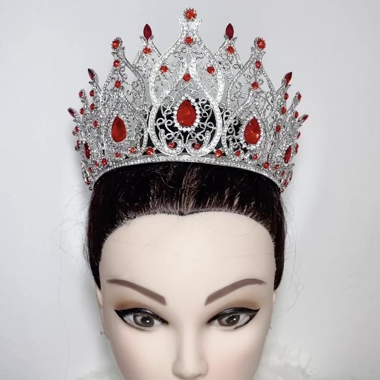(พร้อมส่งจากไทย) มงกุฏ 115 สีแดง มงกุฎนางงาม มงกุฎเพชร มงกุฎประกวด สวยงามอลังการ ฐานมงวงกลมปรับได้ สินค้าพร้อมส่ง ไม่ต้องรอนาน งานพรีเมี่ยม