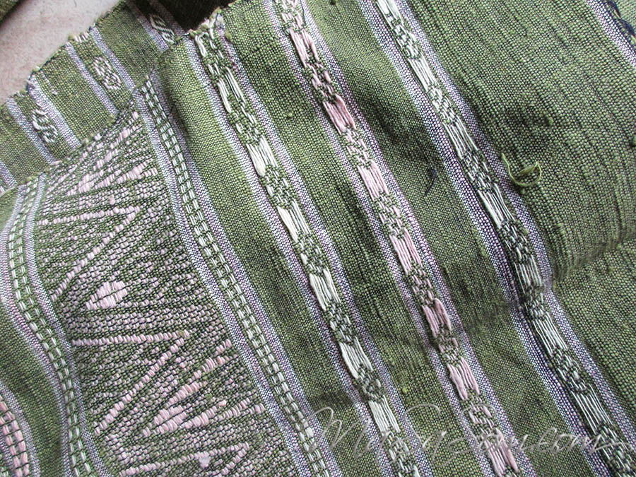 ผ้าคลุมไหล่ทอมือสีธรรมชาติ