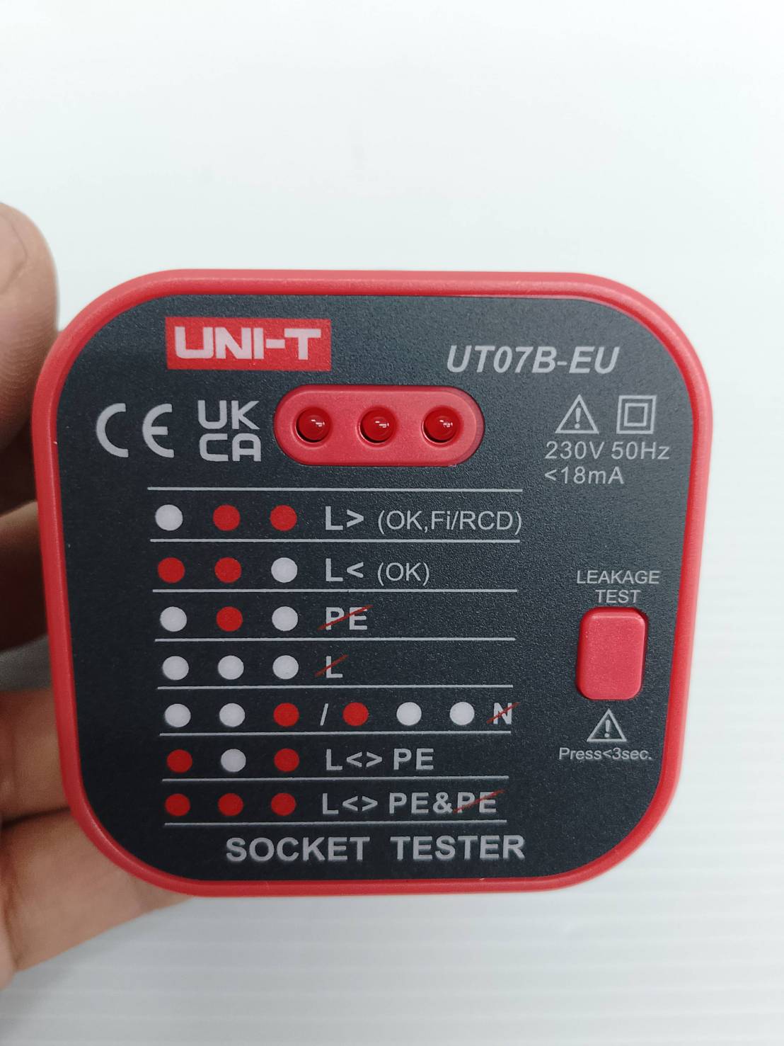 เครื่องตรวจเช็คเต้ารับไฟฟ้า UT07B-EU UNI-T