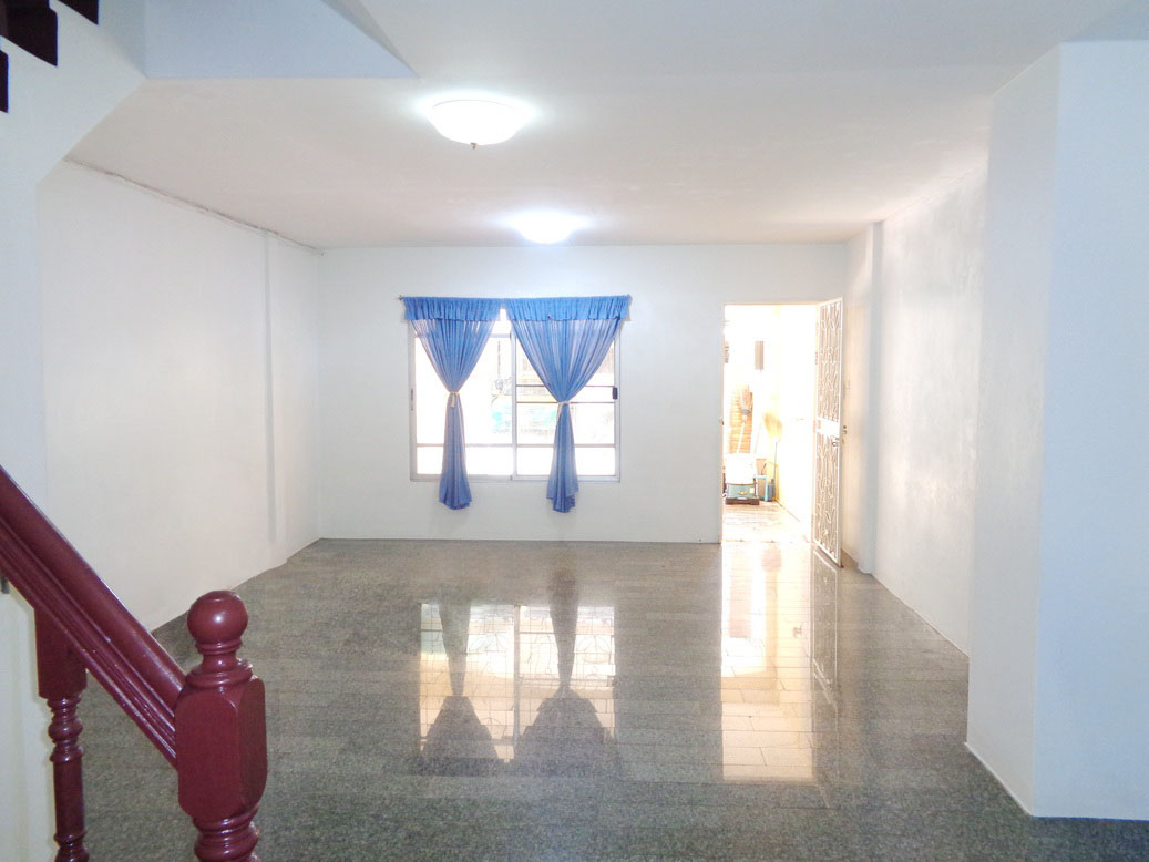 🚩 H1288 ขายทาวน์เฮ้าส์ รีโนเวท พร้อมอยู่ หมู่บ้านเคซี รามอินทรา8 ถนนไทยรามัญ คลองสามวา ใกล้ตลาดมารวย