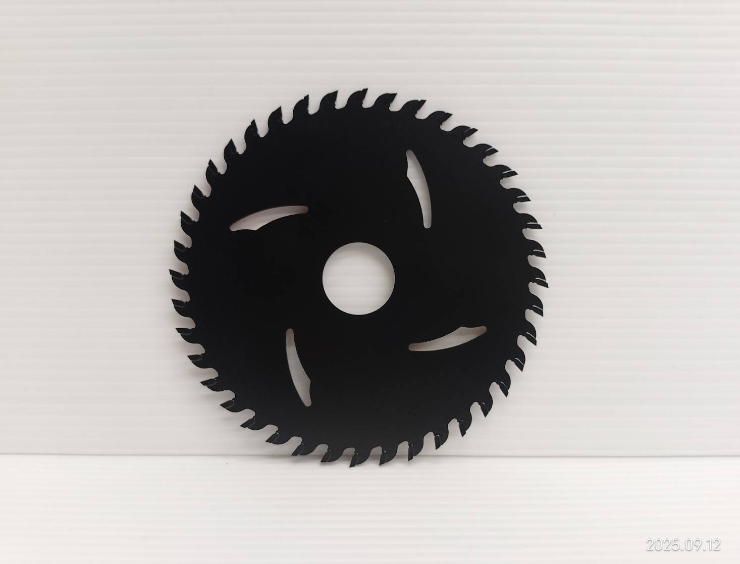 ใบตัดไม้ 4 นิ้ว 40 ฟัน OSASW9002 OSUKA