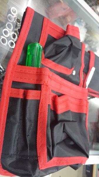 กระเป๋าเครื่องมือช่างคาดเอว พร้อมเข็มขัด ดำ-แดง