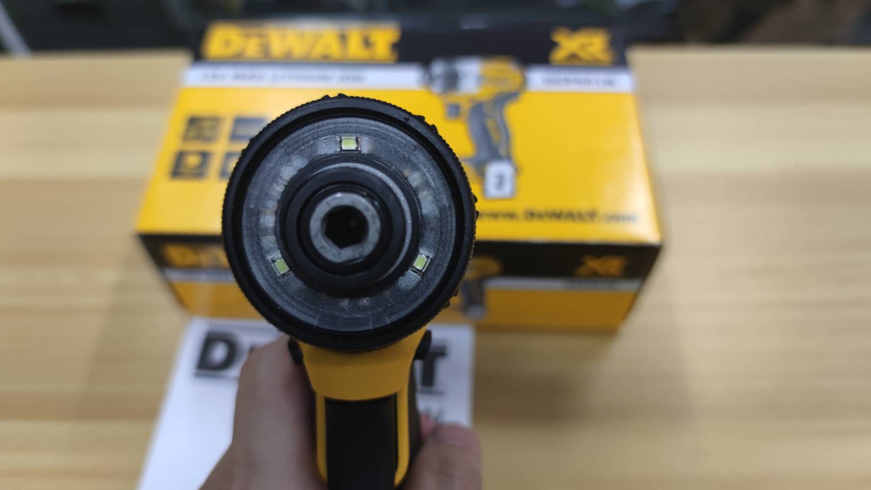 ไขควง12V DCF601N DEWALT