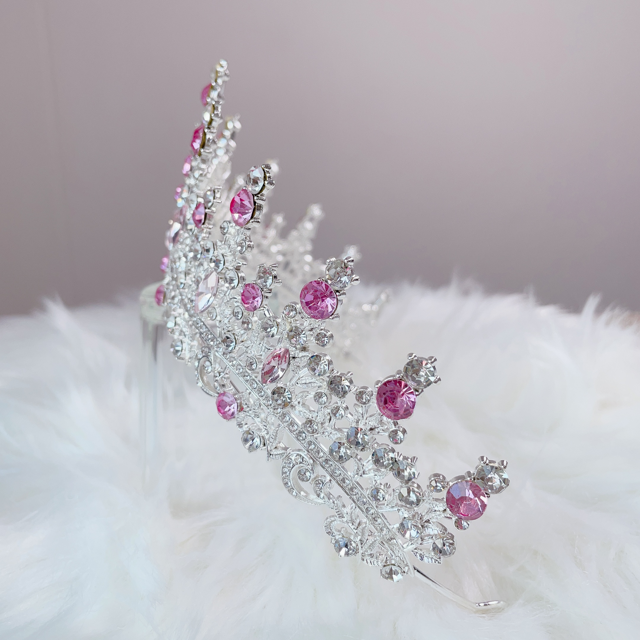 (พร้อมส่ง) เทียร่า 273 สีชมพู-เงิน มงกุฎนางงาม งานสวย ปราณีต QCเพชรทุกเม็ด ร้านคนไทย คุยง่าย ส่งเร็ว