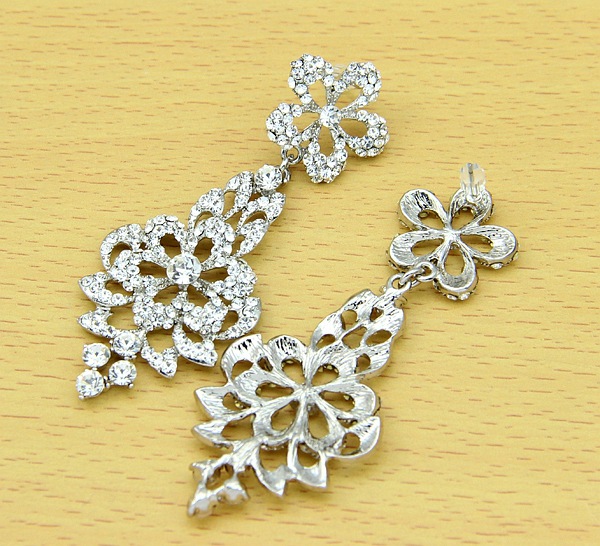 (พร้อมส่ง) ต่างหู 017