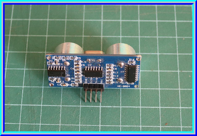 1x HC-SR04 เซ็นเซอร์อัลตราโซนิควัดระยะ (Ultrasonic)