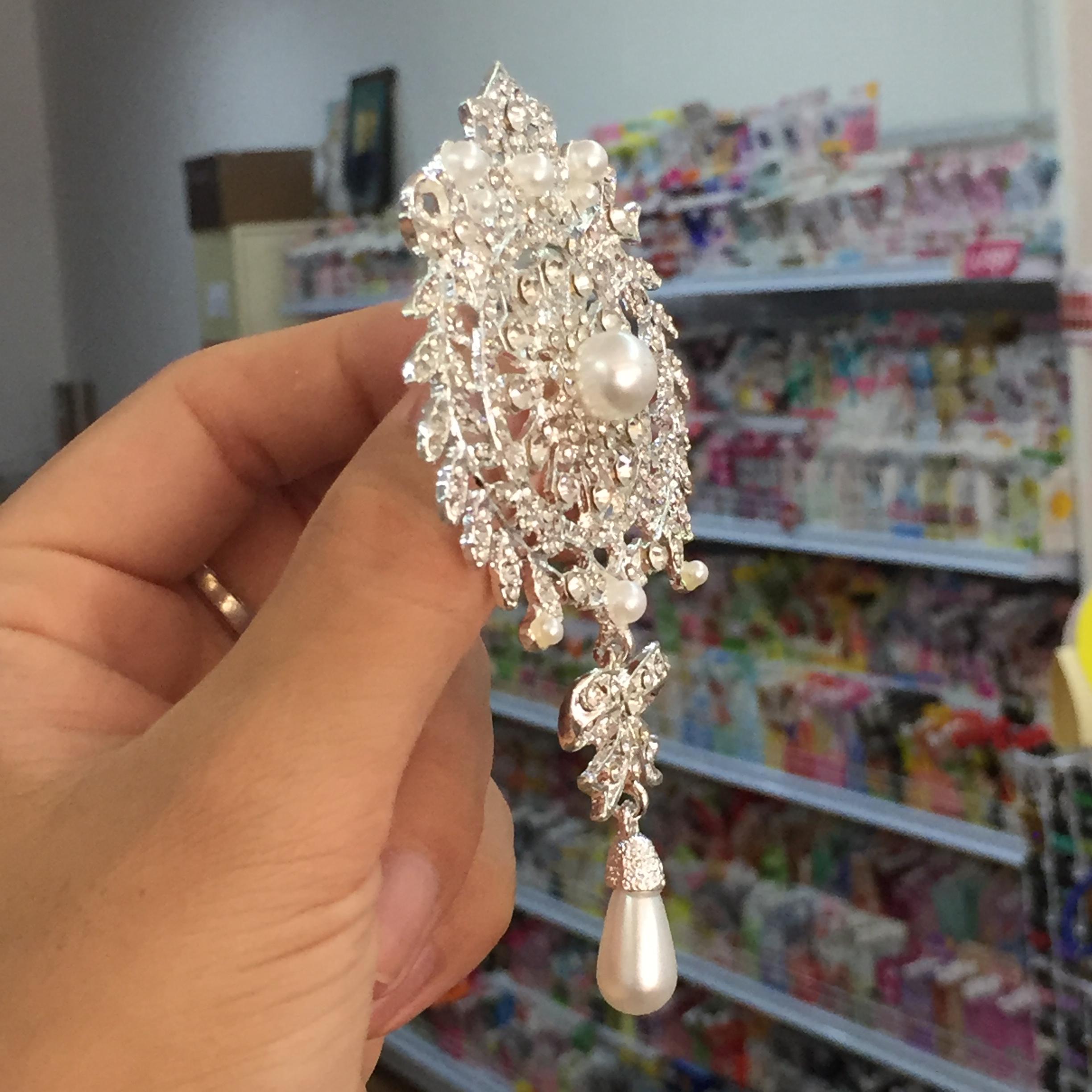 (พร้อมส่ง) เข็มกลัด 090 งานสวยมาก พรีเมี่ยมสุดๆ ส่งด่วนจาก จ.อุบลราชธานี