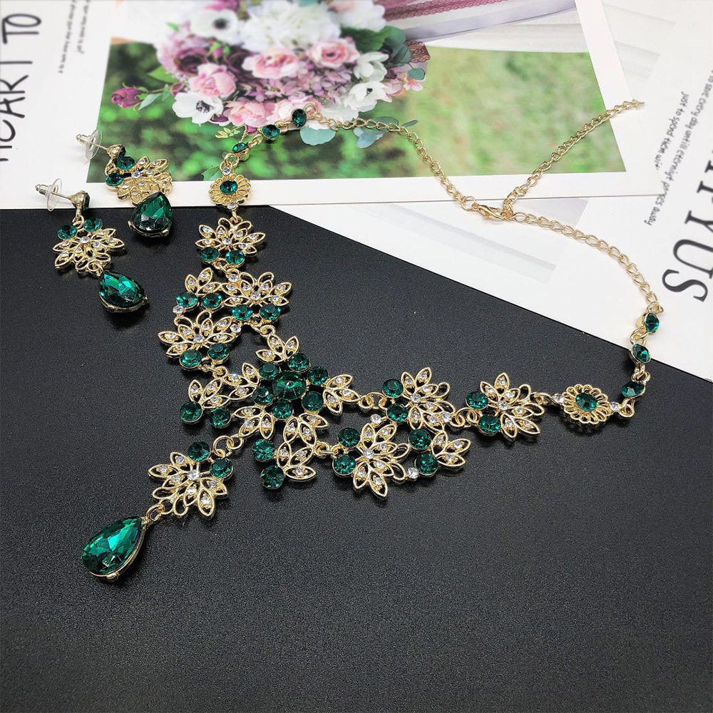 SET001 สีเขียว เครื่องประดับ 3 ชิ้น มงกุฎ สร้อยคอ ต่างหู จัดเซทสวยงาม สินค้าพร้อมส่งจากไทย