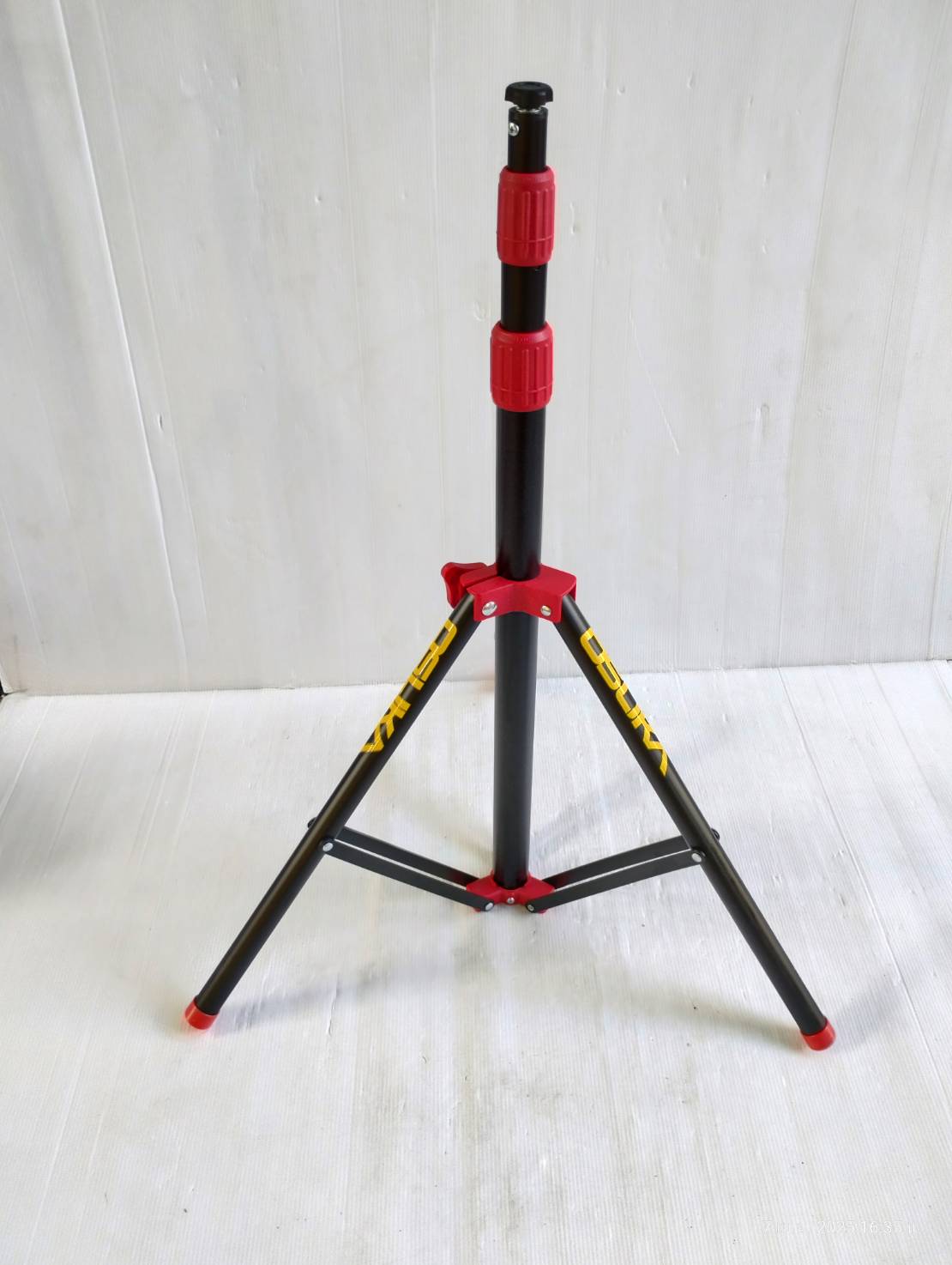 OSUKA ไฟส่องพื้นที่ 3 ขา LED 20V 2in1 OCL316-N (ตัวเปล่าพร้อมขาตั้ง)