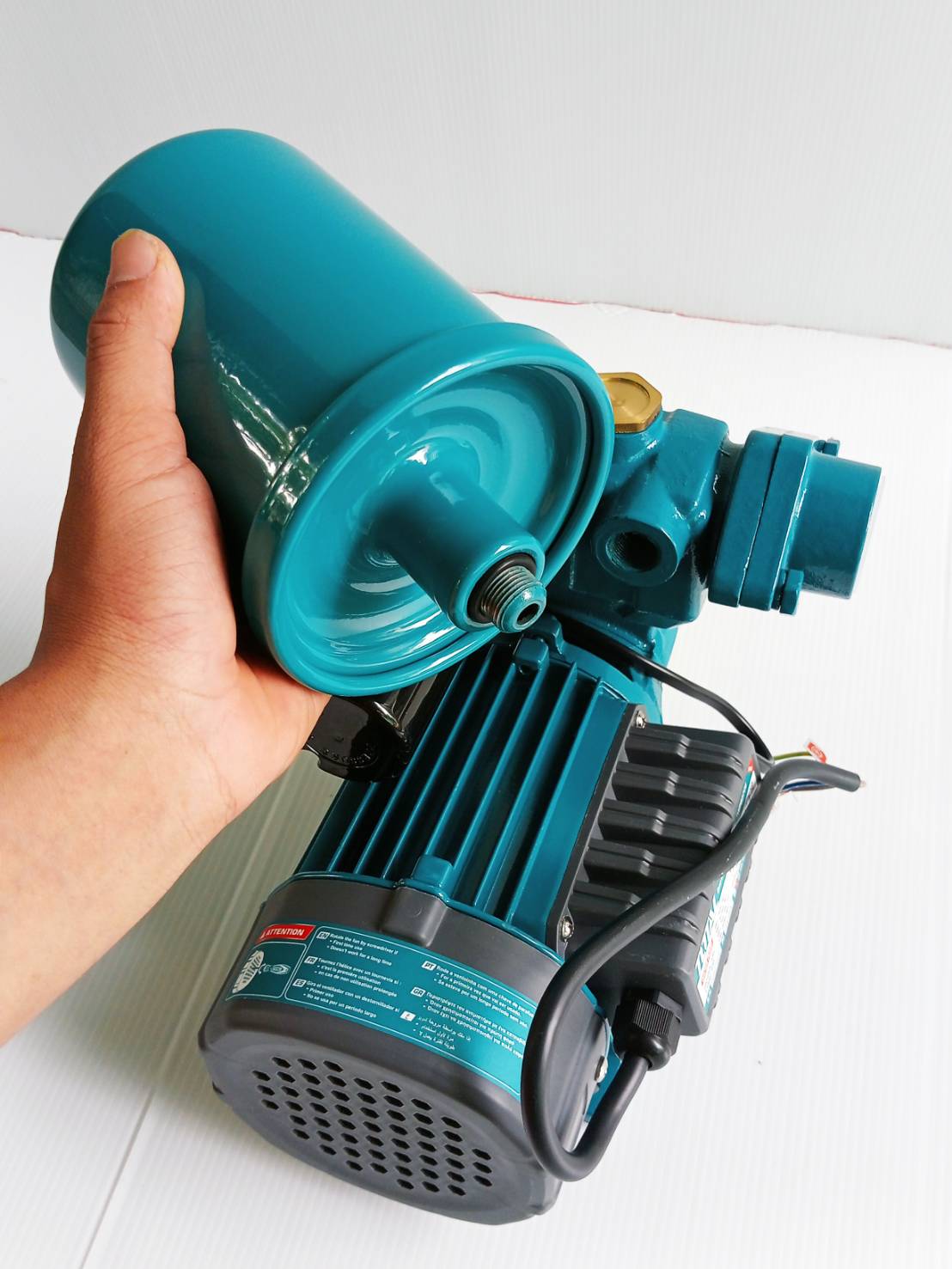 TOTAL ปั๊มน้ำอัตโนมัติ 370 วัตต์ ท่อ 1 นิ้ว 220 โวลท์ ชนิดล่อน้ำด้วยตัวเอง รุ่น TWP93706