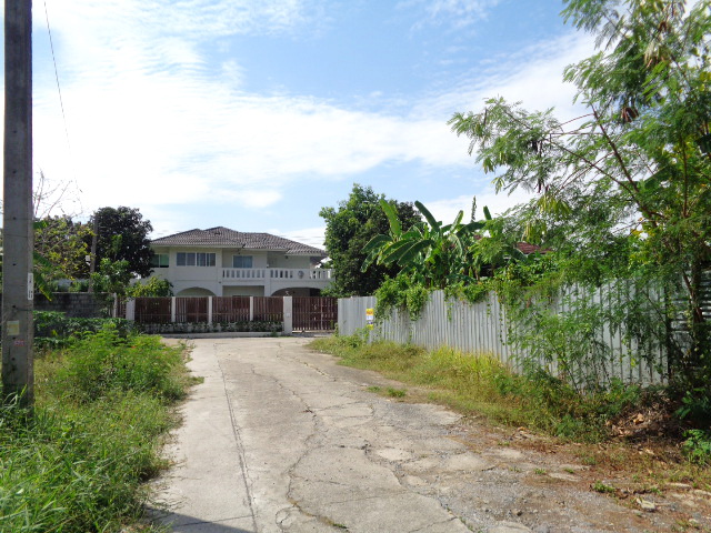 H1146 ขายด่วน ที่ดิน 198.7 ตารางวา อยู่หมู่บ้านสุขหทัย ซอยหทัยราษฎร์37 แขวงสามวาตะวันตก เขตคลองสามวา โฉนดเป็น 2แปลง แบ่งขายได้