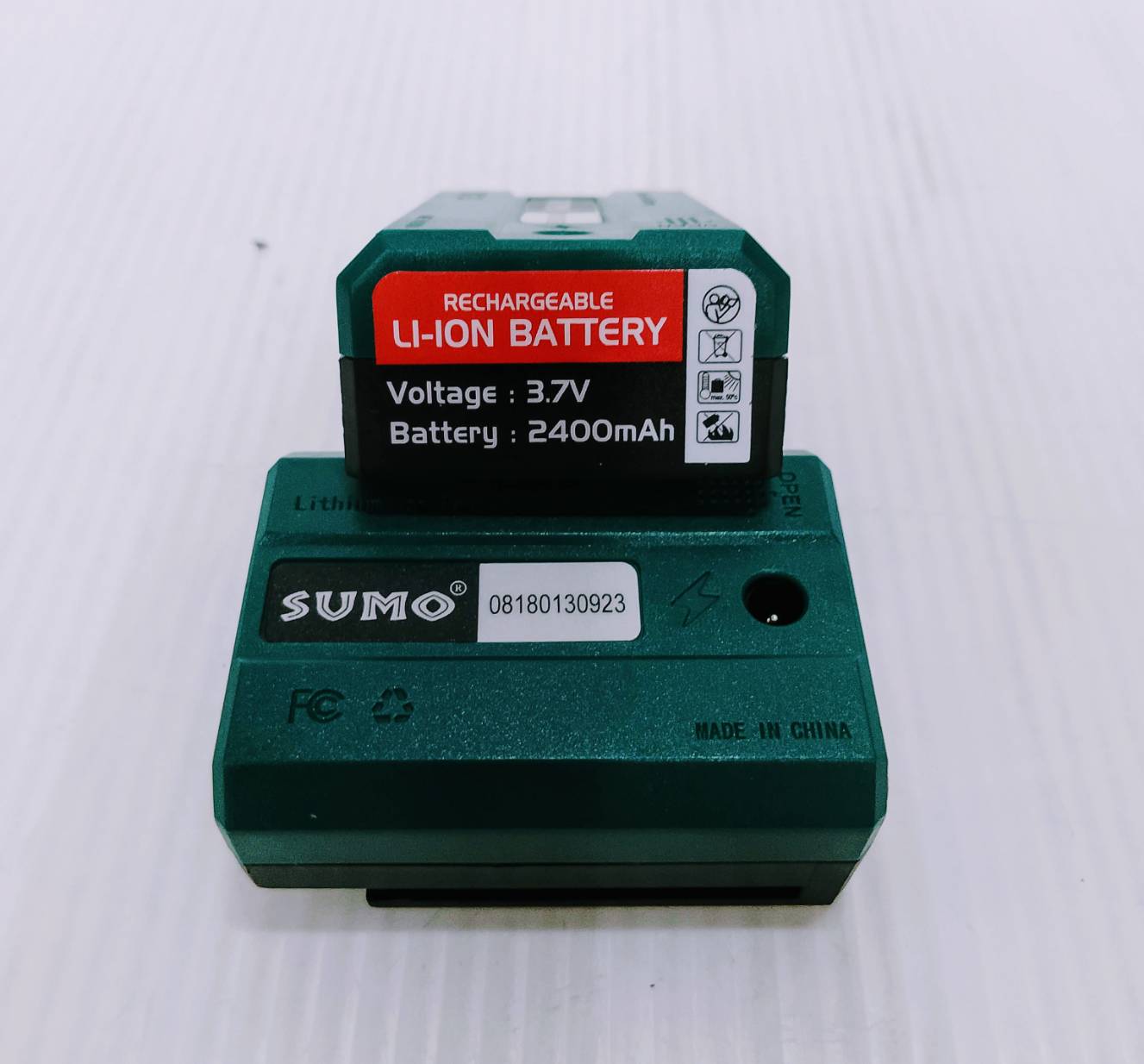 เลเซอร์ระดับ16เส้น แสงเขียว GR-1630 SUMO (ไม่รวมขาตั้ง)