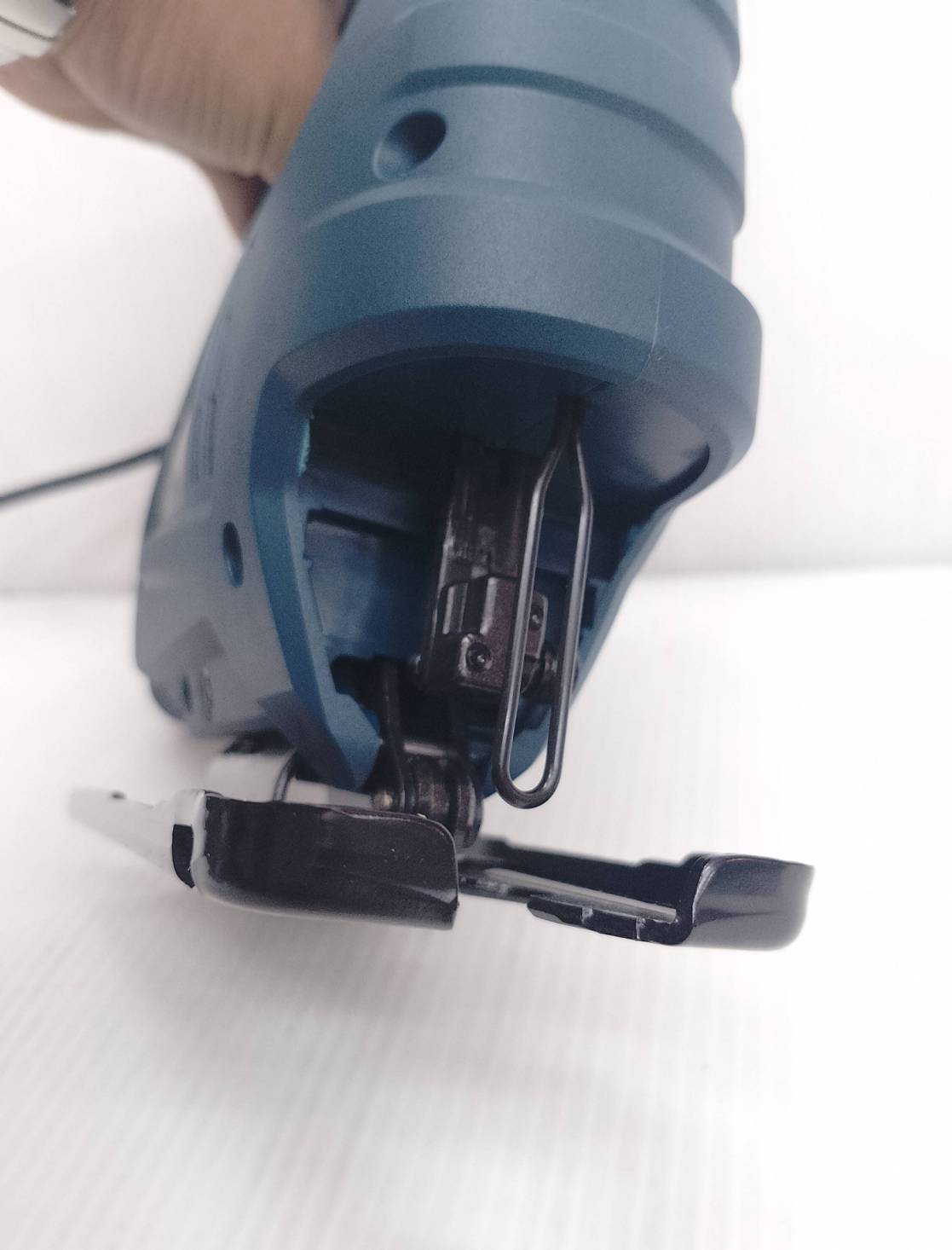 จิกซอ GST680 BOSCH