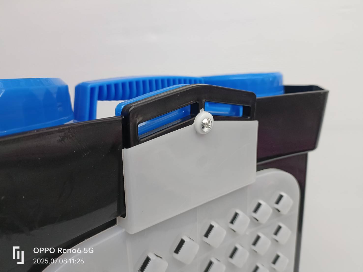 เครื่องพ่นยาแบตเตอรี่ 16ลิตร CPT-16LT CAPITAL