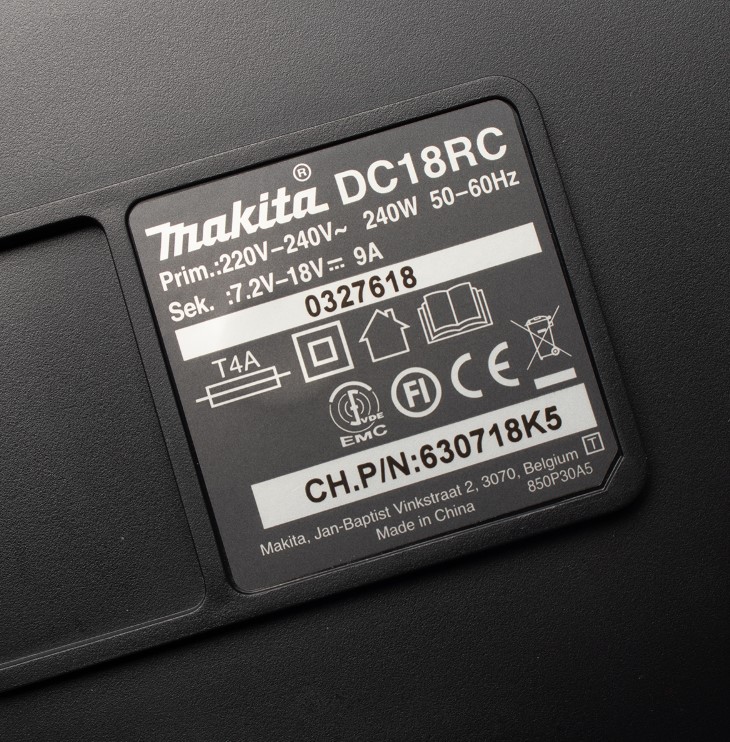 MKP1RF182 ชุดBL1830BX2+DC18RC+MAKPAC MAKITA