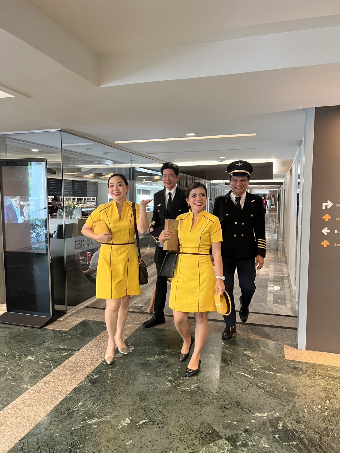 ชุดแอร์โฮสเตรส / ชุดอาชีพในฝัน