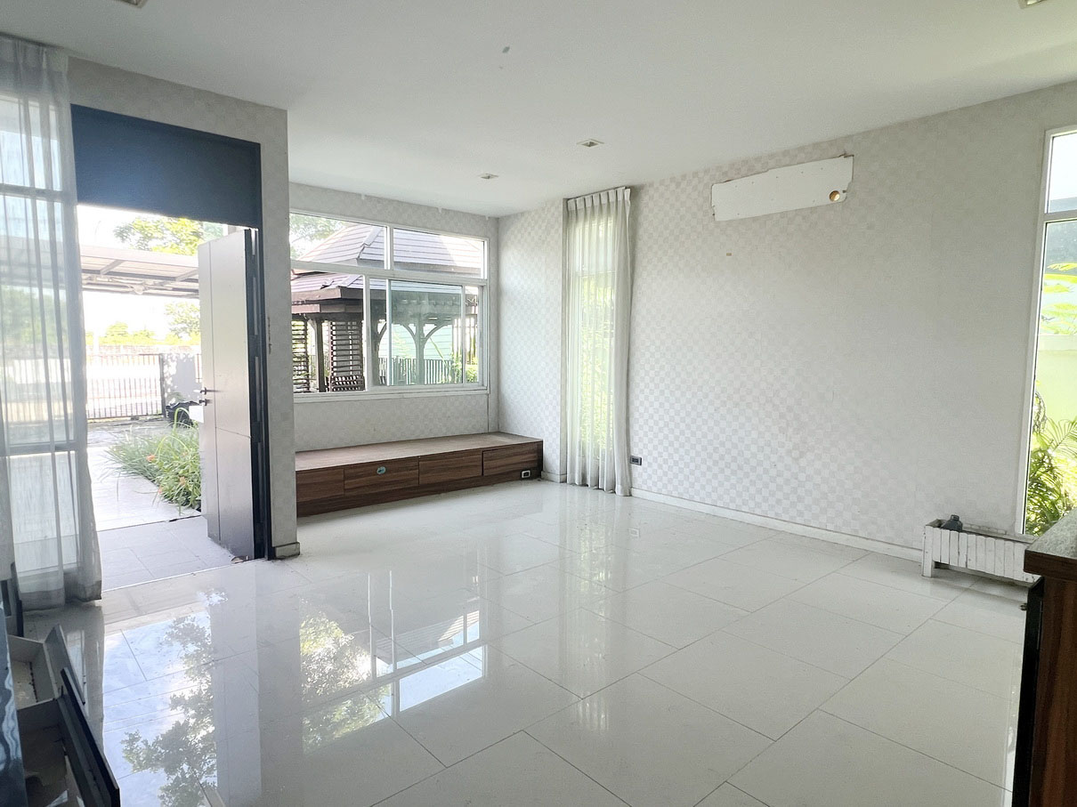 ðĐH1277 āļāļēāļĒāļāļđāļ āļāđāļēāļāđāļāļĩāđāļĒāļ§ 100 āļāļēāļĢāļēāļāļ§āļē āļāļĢāđāļāļĄāļŠāļĢāļ°āļ§āđāļēāļĒāļāđāļģ āļŦāļĄāļđāđāļāđāļēāļ The Ozone (āļāļąāļāļāļēāļāļīāļāļāļĢāļē P4) āļāļāļāļāļąāļāļāļēāļāļīāļāļāļĢāļē āļĢāļēāļāļē 8.5 āļĨāđāļēāļāļāļēāļ