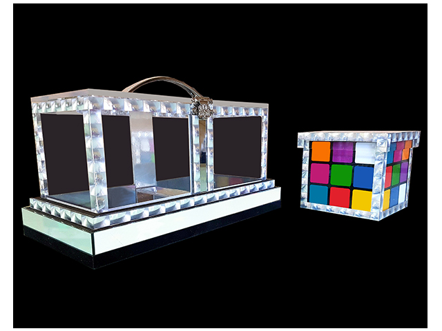รูบิคกลายเป็นลูกบอล+ย้ายที่ Back of Glassy Cube