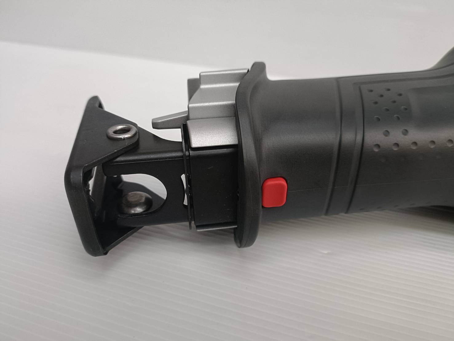 เชเบอร์ไร้สาย GSA18V-32 BOSCH SOLO