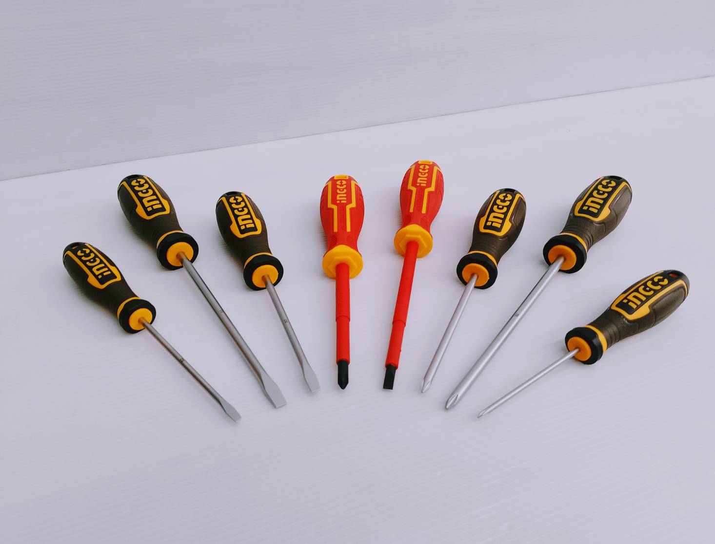 ชุดไขควง 8ชิ้น HKSDS0838 INGCO