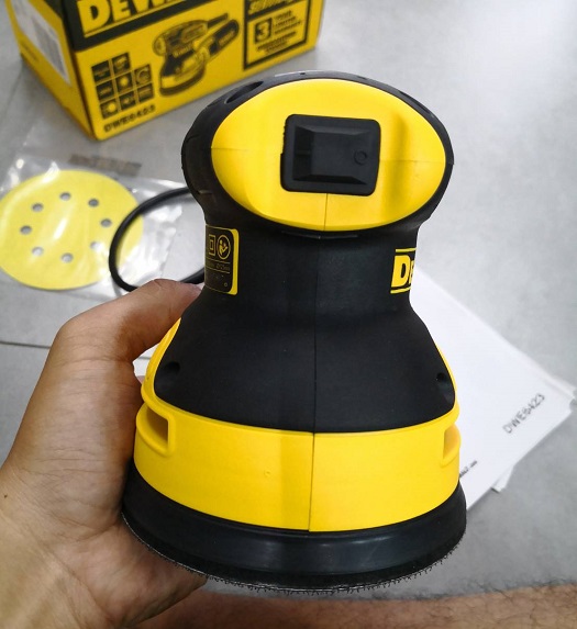 ขัดกระดาษกลม5" DWE6423 DEWALT