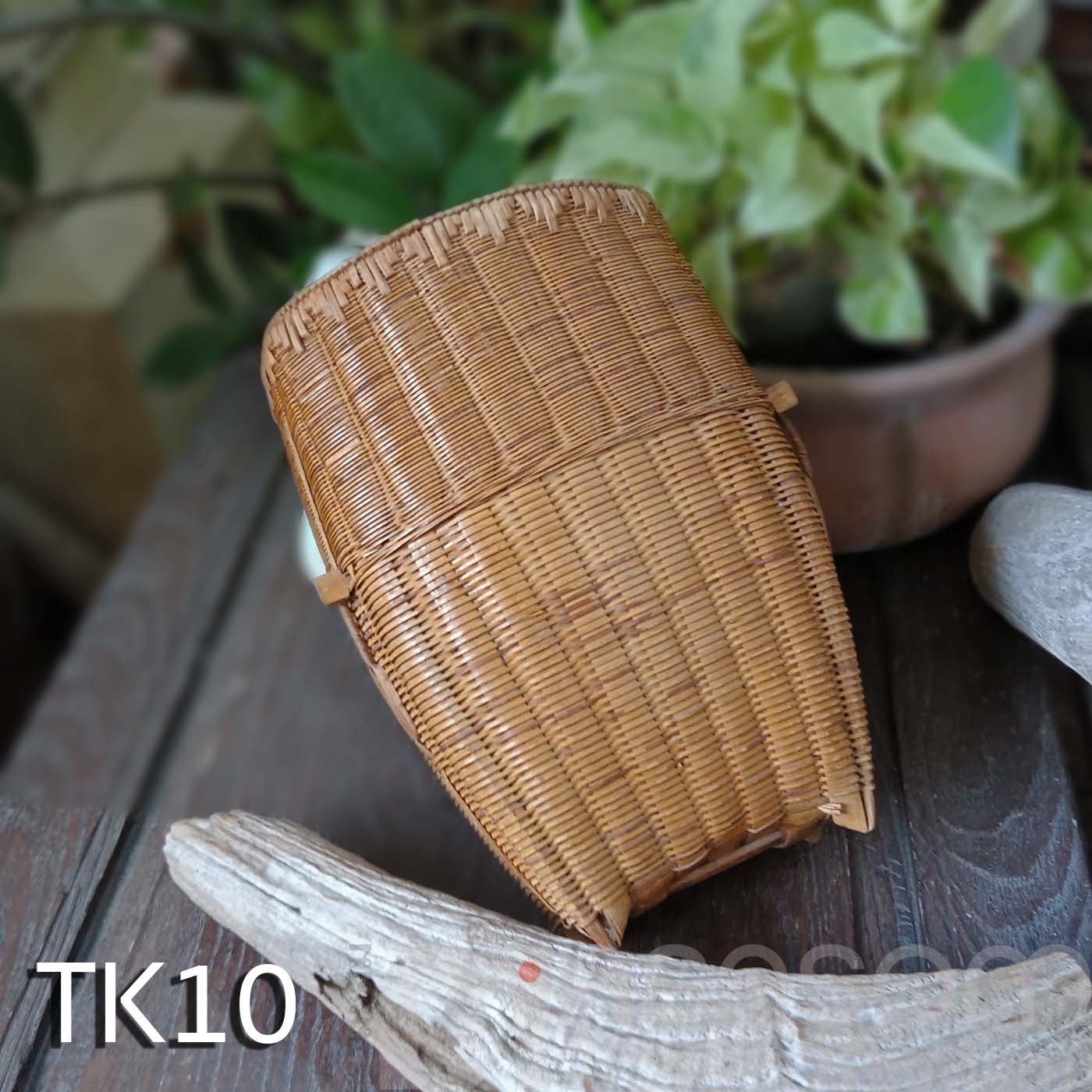 ตะกร้าไม้ไผ่สานของชาวเขา