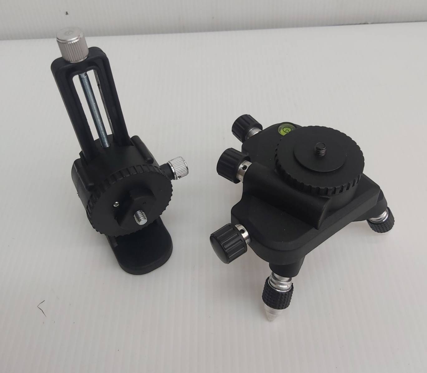 MARATHON WG-16L เครื่องวัดระดับเลเซอร์ แสงสีเขียว 16 เส้น (รวมขาตั้ง)