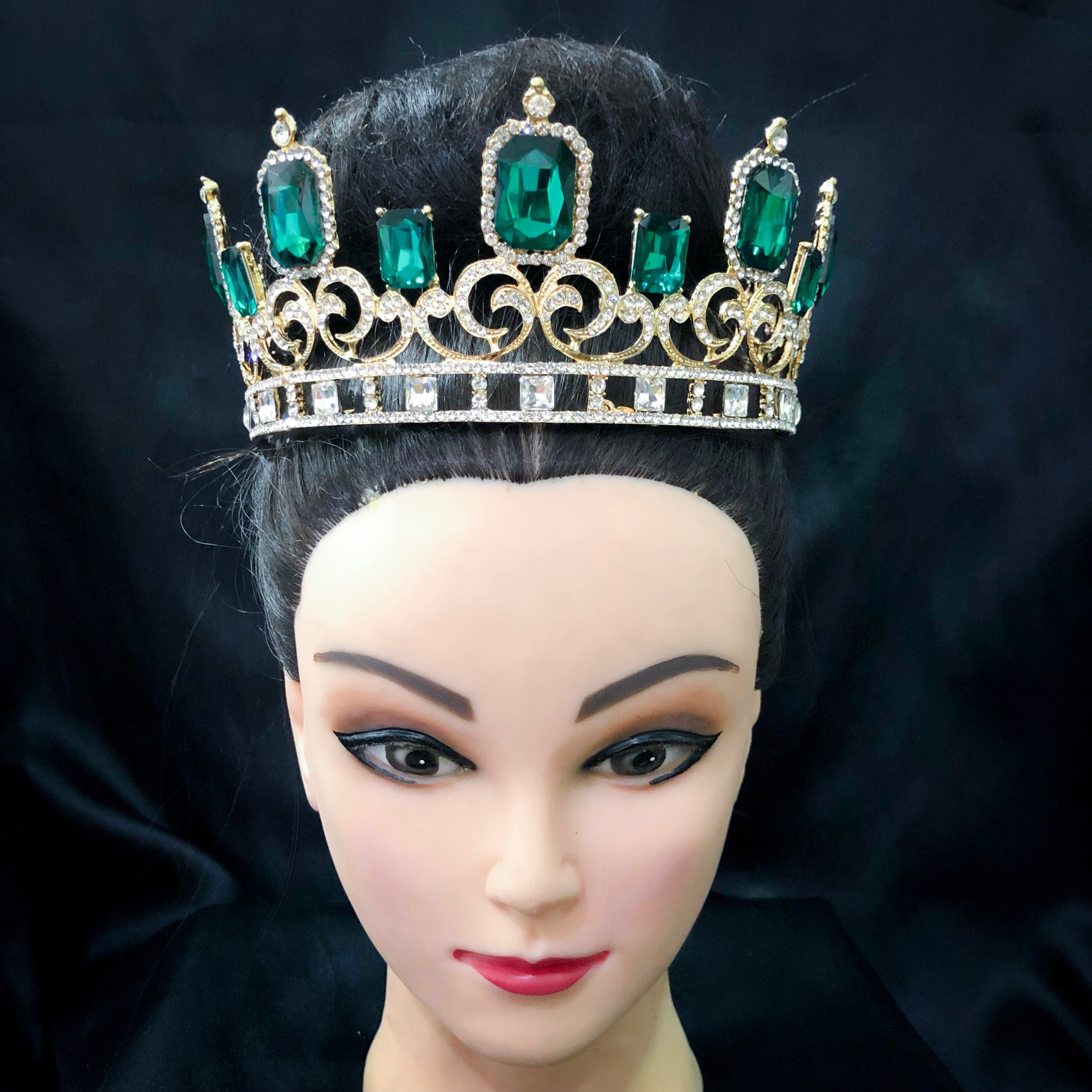 (พร้อมส่ง) มงกุฏผู้ชาย 040 สีเขียว มงกุฎผู้ชาย มงกุฎเจ้าชาย งานสวย ปราณีต QCเพชรทุกเม็ด