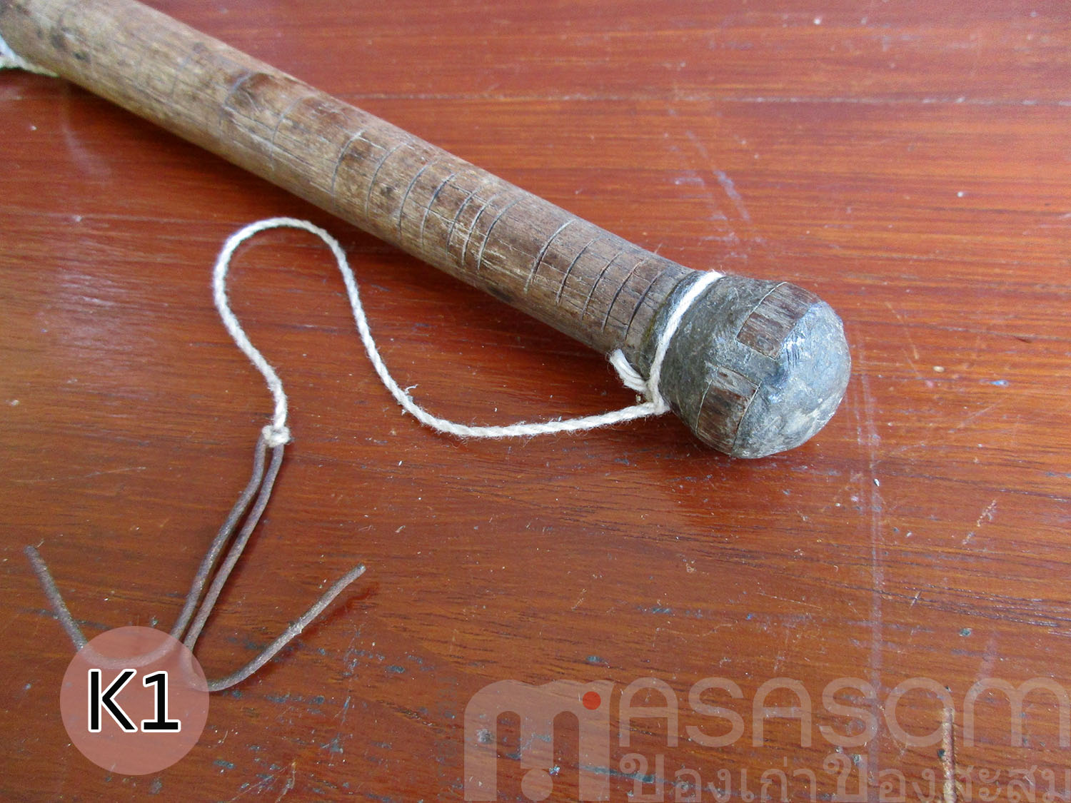 ตาชั่งก้อมโบราณ