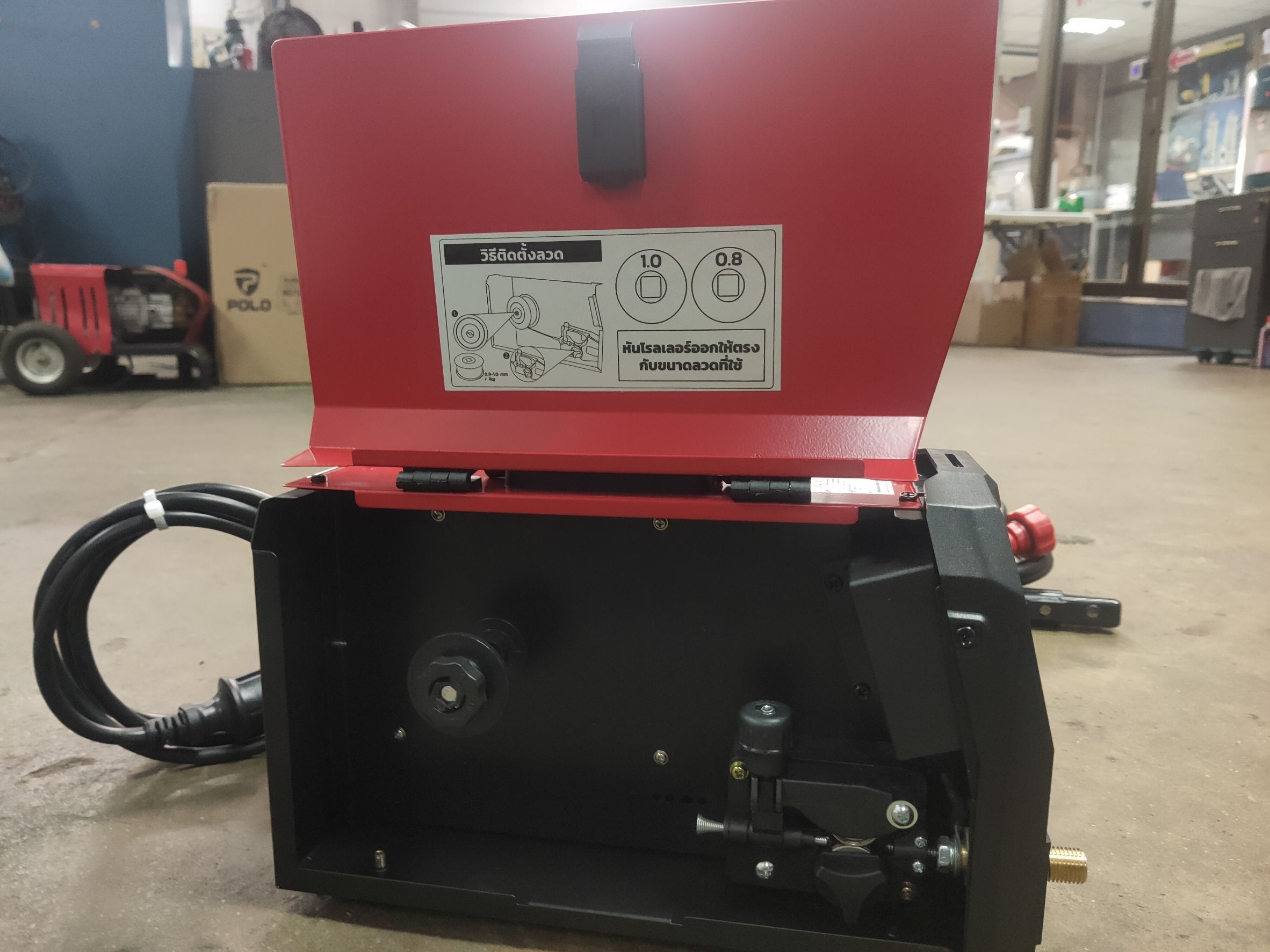 เครื่องเชื่อม POLO รุ่น MIG120D ใช้กับลวดเชื่อม MIG ขนาด 1 กก.