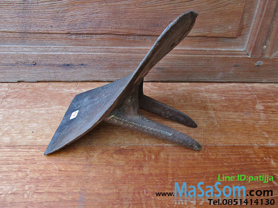 ผานไถโบราณชิ้นบน F3