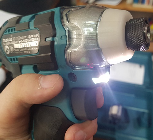 ไขควงกระแทก12V TD111DWYE MAKITA