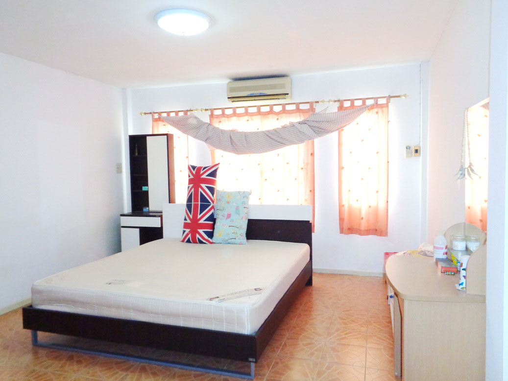 🚩H1281 ขายทาวน์เฮ้าส์ 16 ตร.วา หมู่บ้านเคซี รามอินทรา8 ถนนไทยรามัญ ใกล้ตลาดมารวย คลองสามวา สภาพดี พร้อมอยู่