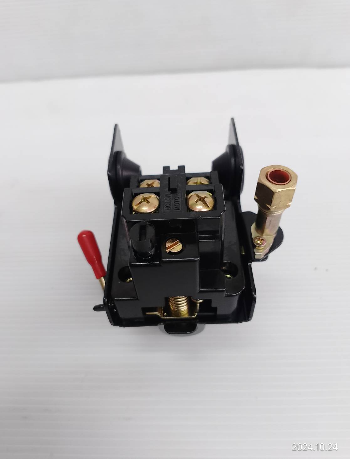 POLO สวิตช์ควบคุมแรงดัน ระบบลม (4 WAY) รุ่น PC-6-4 ช่วงแรงดัน 20-175 PSI ใช้งานสำหรับปั๊มลม (โปโล)