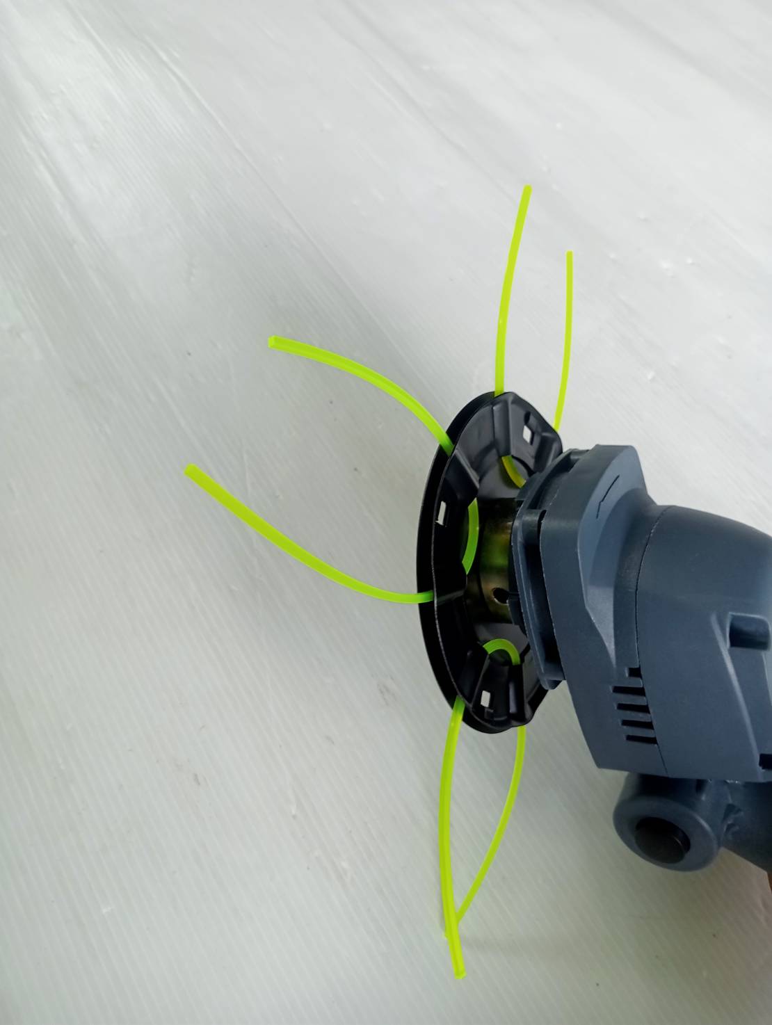 MASARU รุ่น SCM-500N เครื่องตัดหญ้าไฟฟ้าไร้สาย20V พร้อมอุปกรณ์เสริม