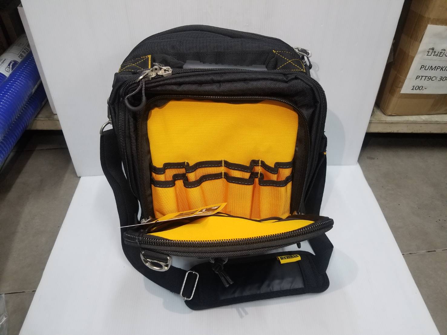 กระเป๋าเป้ DWST83524-1 DEWALT TOUGHSYSTEM2.0