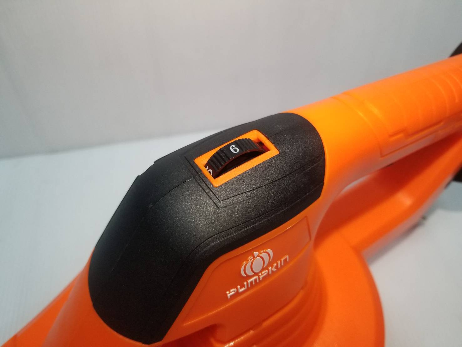 เครื่องเป่าลมใบไม้ไร้สาย (เครื่องเปล่า) 20V รุ่น INF-28LF PUMPKIN #50334