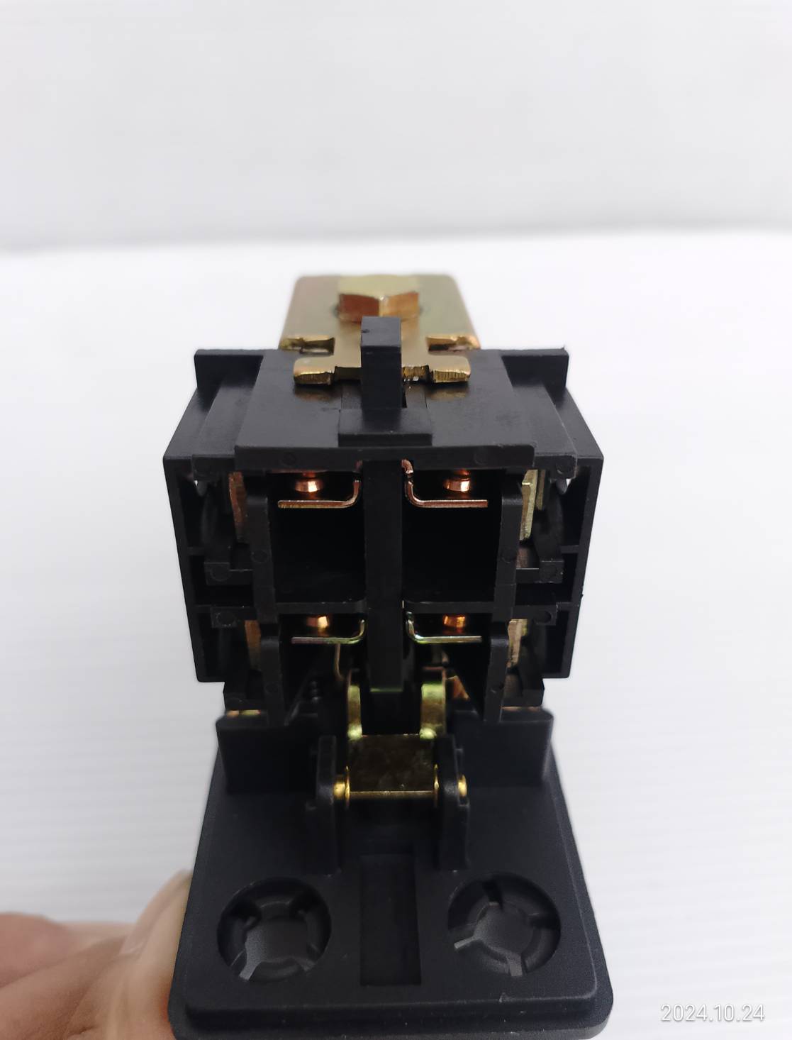 POLO สวิตช์ควบคุมแรงดัน ระบบลม (4 WAY) รุ่น PC-7 ช่วงแรงดัน 20-175 PSI ใช้งานสำหรับปั๊มลม (โปโล)