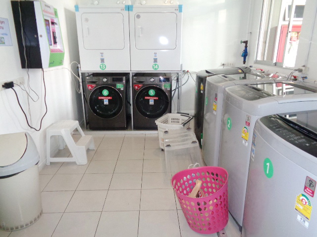 H1187 ขายคอนโด ลุมพินีเพลส สุขสวัสดิ์-พระราม2 ชั้น29 ถนนสุขสวัสดิ์ แขวงจอมทอง เขตจอมทอง กรุงเทพมหานคร โครงการอยู่ติดกับตลาดอินดี้