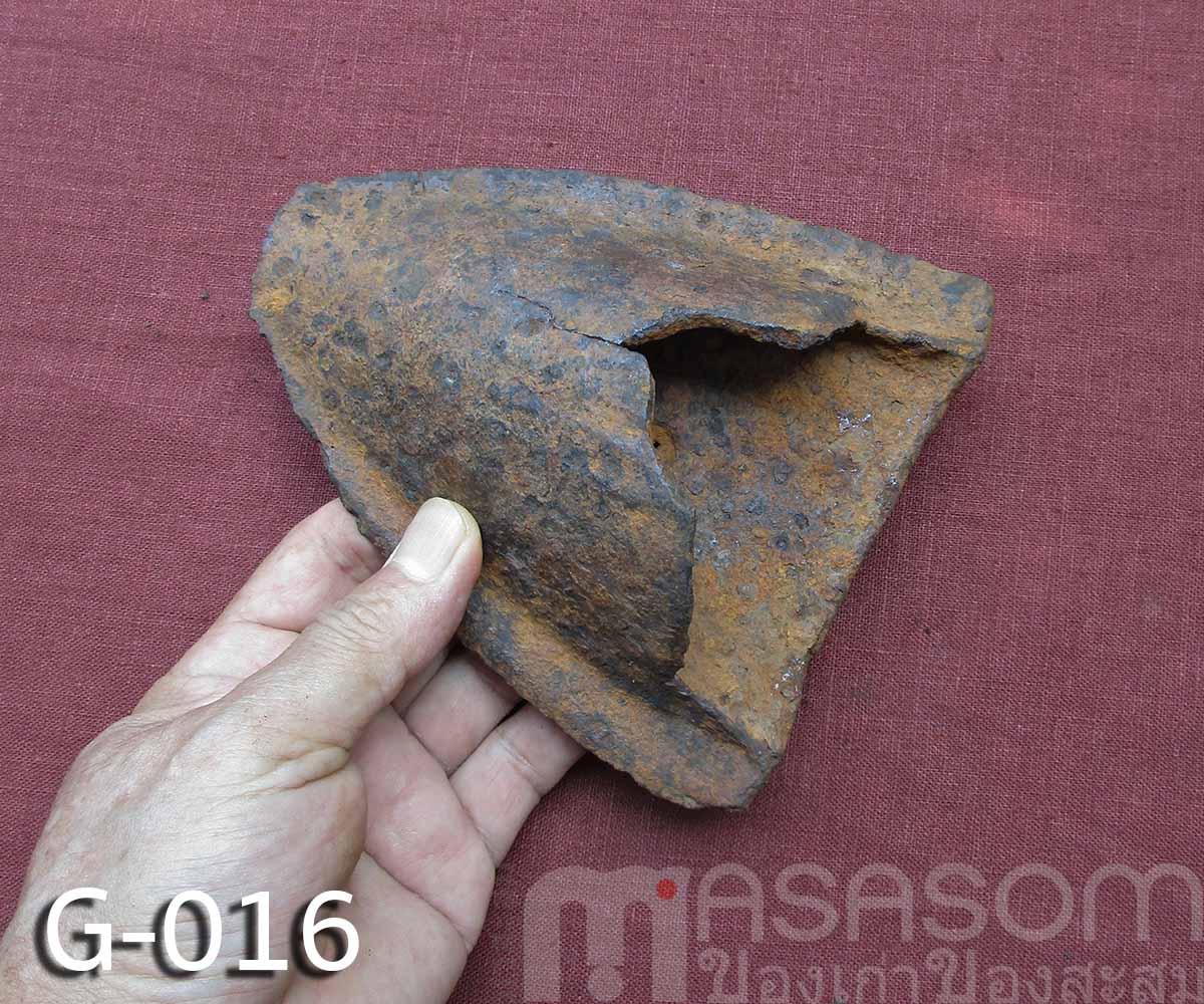 ผานไถโบราณอายุกว่าร้อยปี