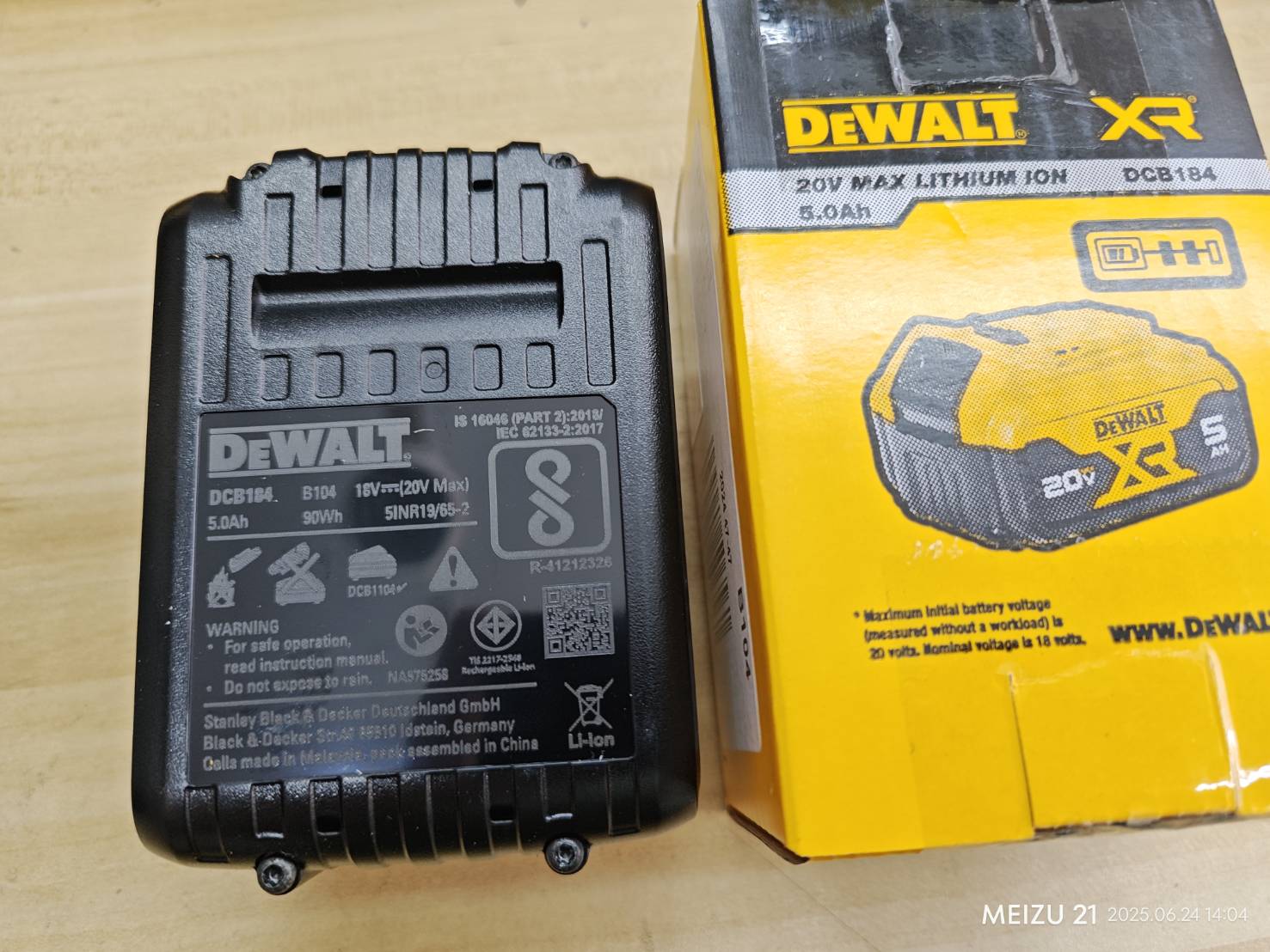 แบตเตอรี่ 20V / 5.0Ah DCB184 DEWALT